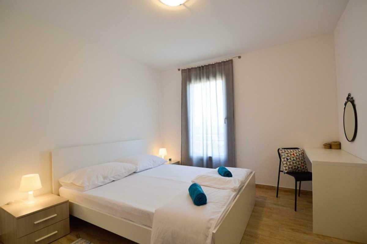 Leut Apartment, 3Min Beach, 15Min Center Pula Exteriér fotografie