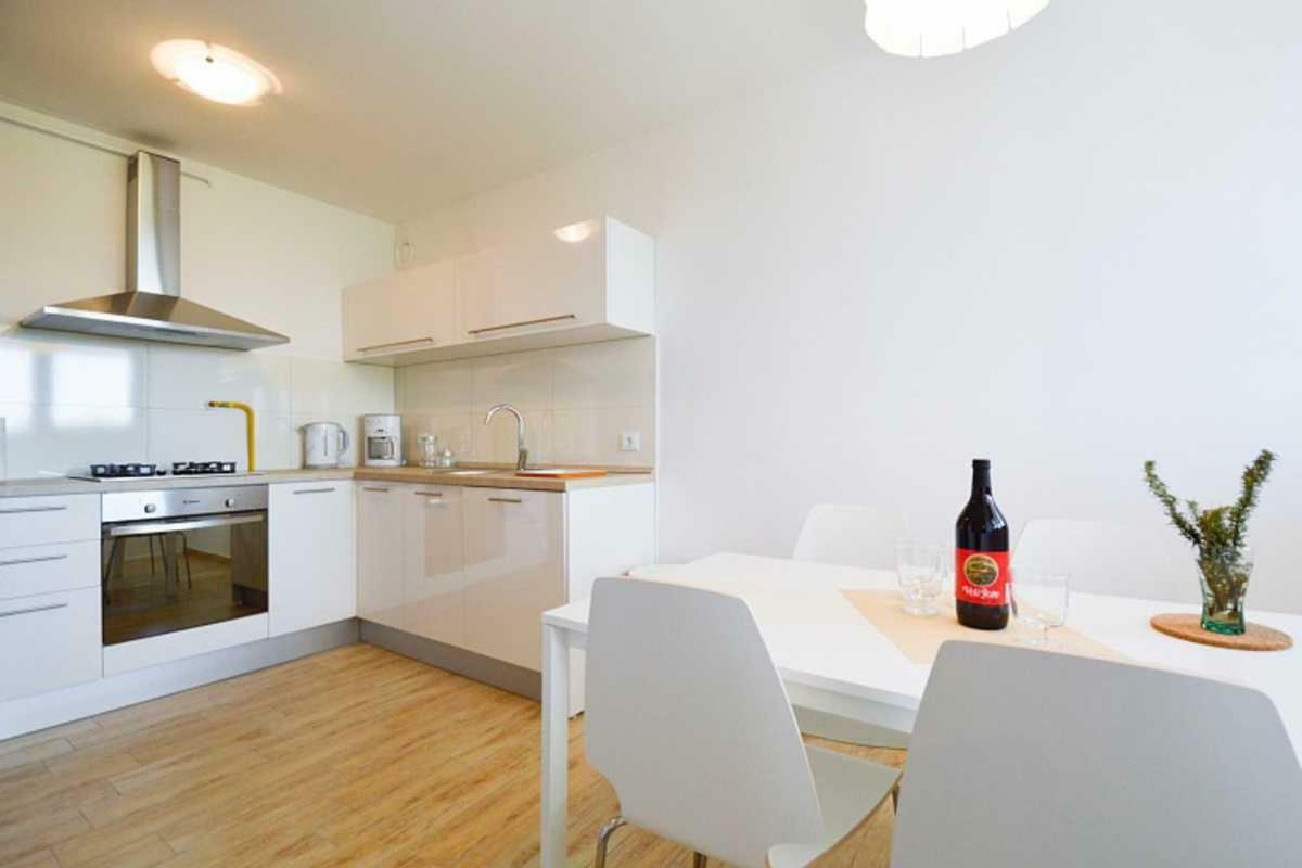 Leut Apartment, 3Min Beach, 15Min Center Pula Exteriér fotografie